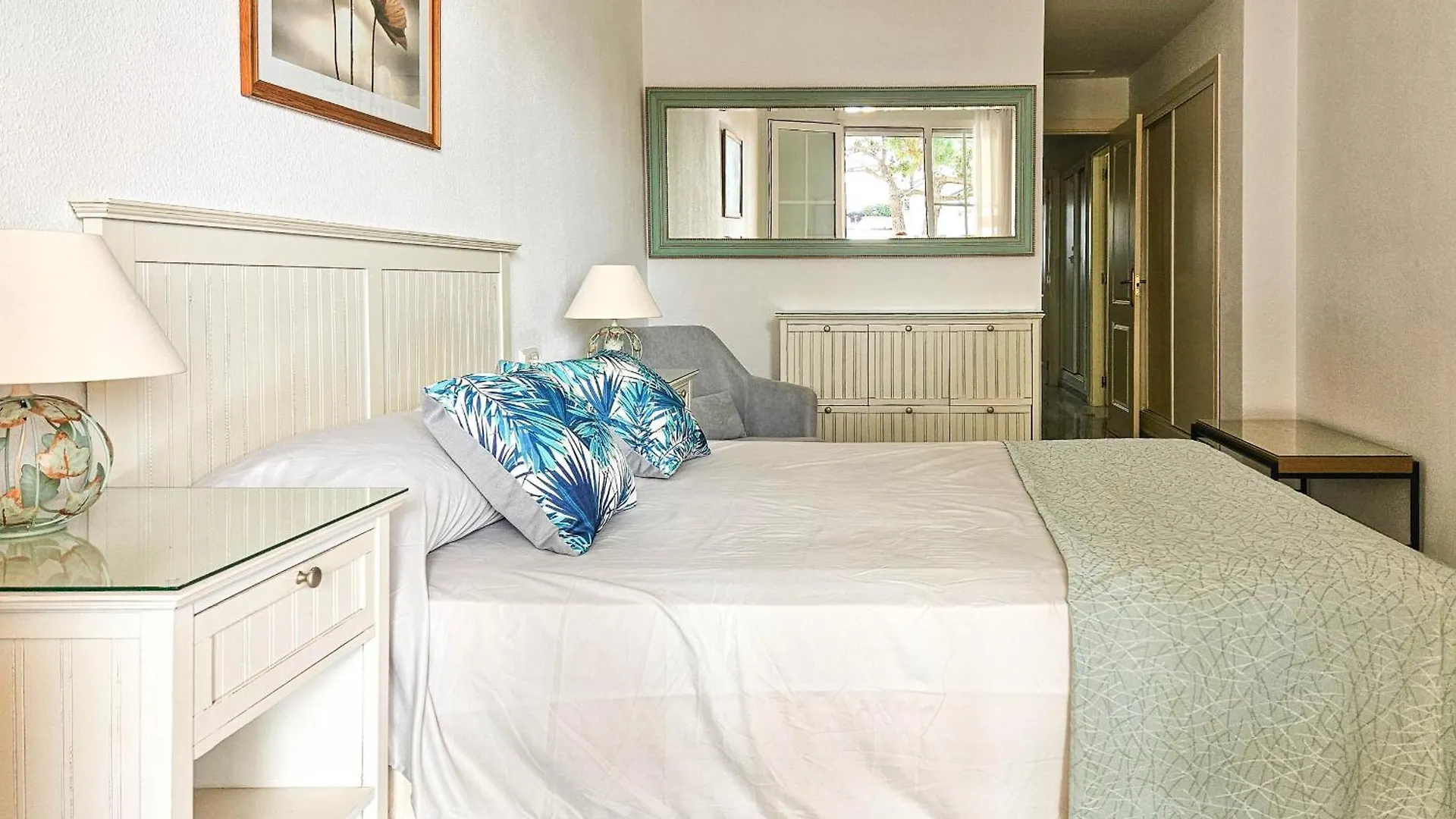 2 Bed Garden Apartment Las Mimosas Cabopino Marbella