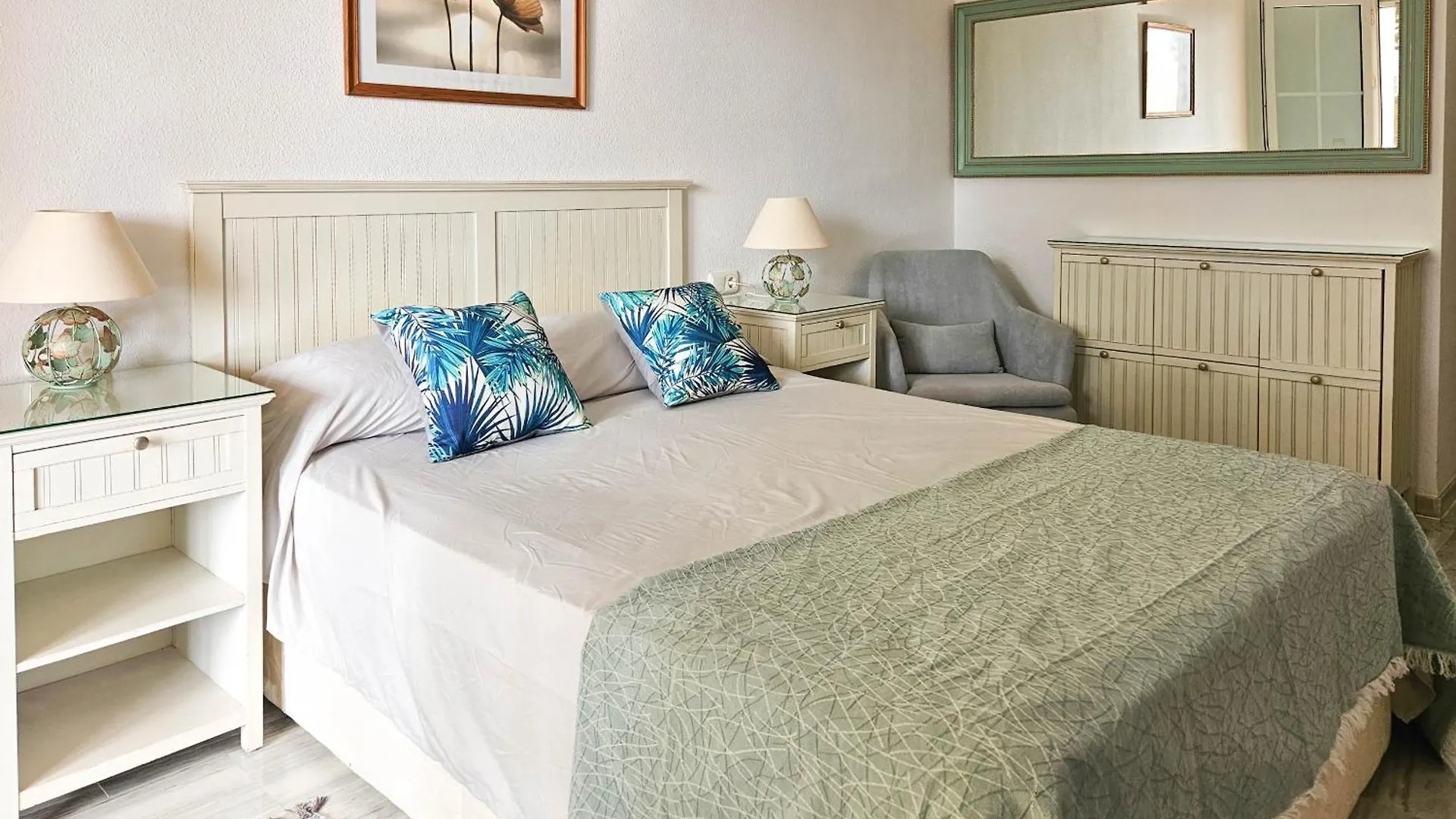 2 Bed Garden Apartment Las Mimosas Cabopino Marbella