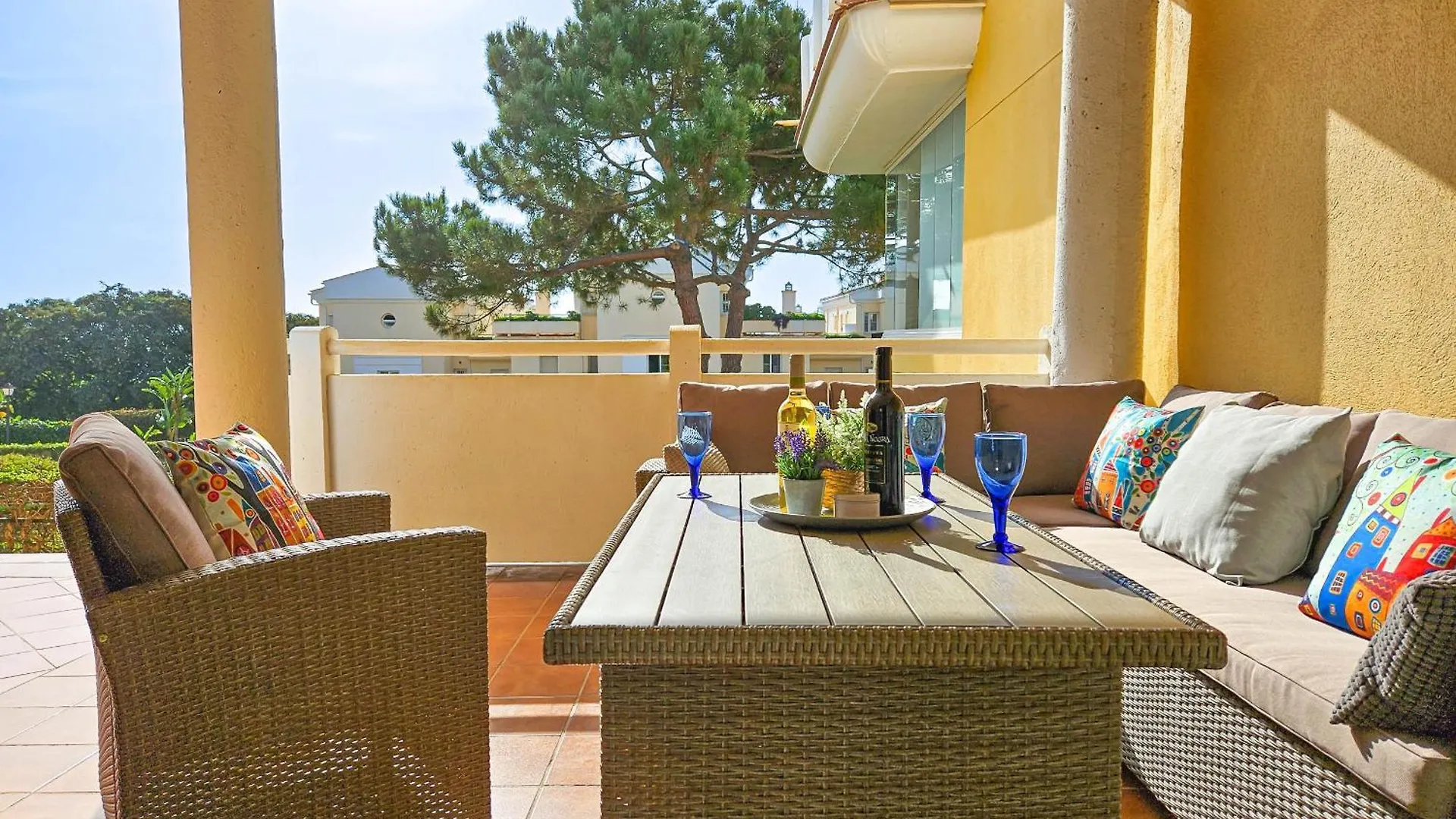 2 Bed Garden Apartment Las Mimosas Cabopino Marbella Spain